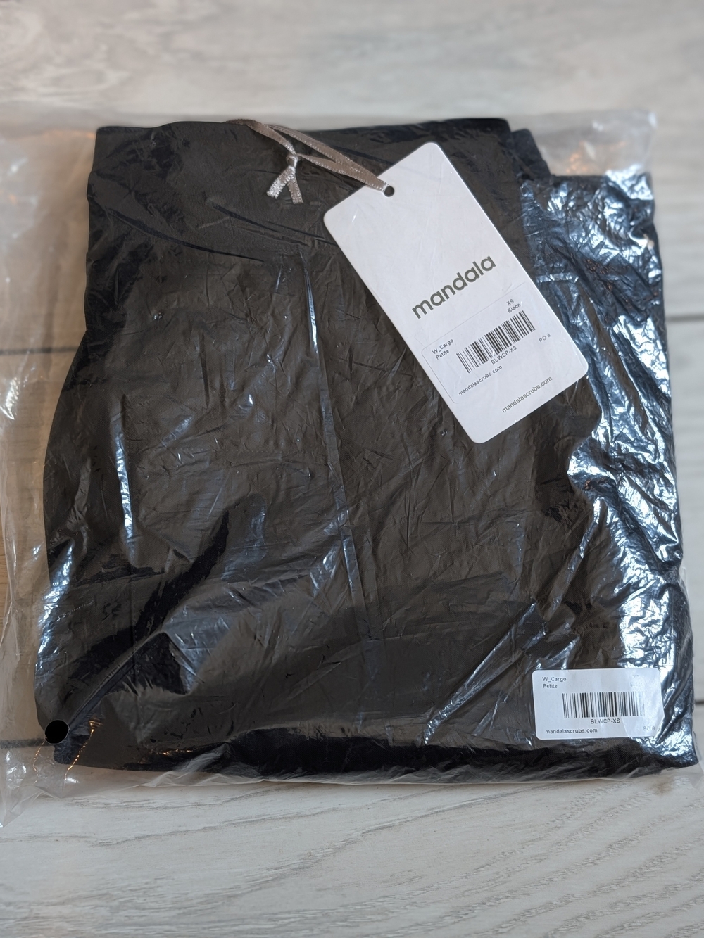 Women's Black Drawstring Cargo Pants - Picture 3 of 3